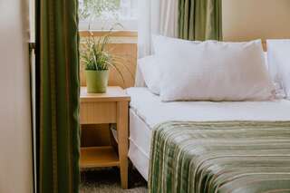 Отель Hotel Vita Друскининкай Стандартный двухместный номер с 1 кроватью или 2 отдельными кроватями-1