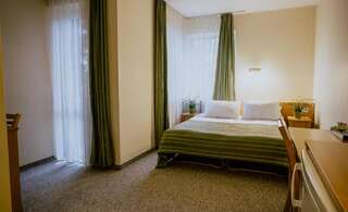 Отель Hotel Vita Друскининкай Стандартный двухместный номер с 1 кроватью или 2 отдельными кроватями-3
